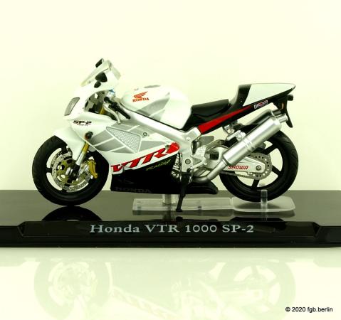 Magazine Models Honda VTR 1000SP-2