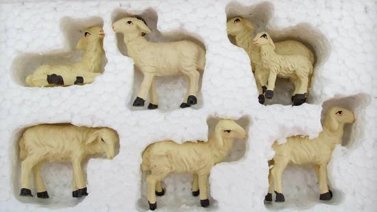Prehm 7 Schafe, 6 Figuren