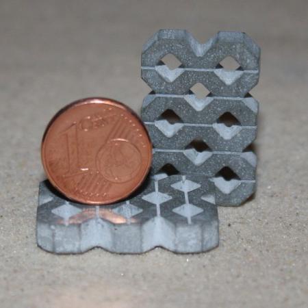 Miniaturbeton Rasengitterplatte grau