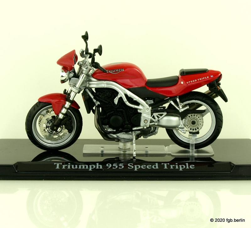 Magazine Models Triumph 955 Speed Triple