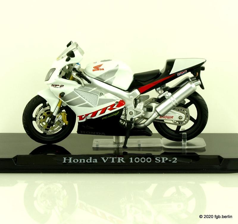 Magazine Models Honda VTR 1000SP-2