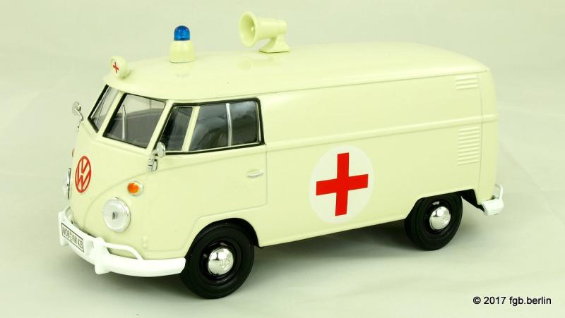 Motormax Volkswagen VW T1 Krankenwagen Rotes Kreuz